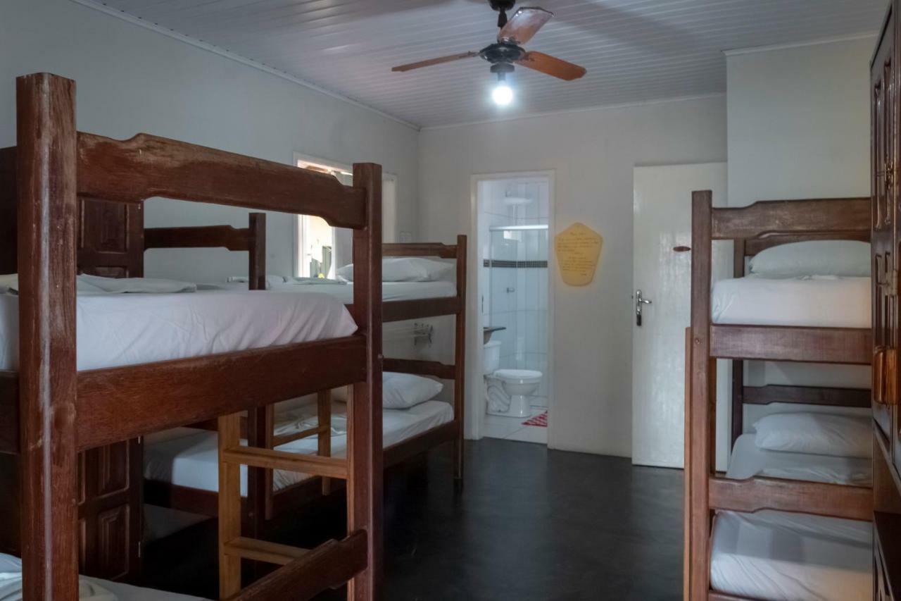 O Pharol Hostel E Pousada 이타카레 외부 사진