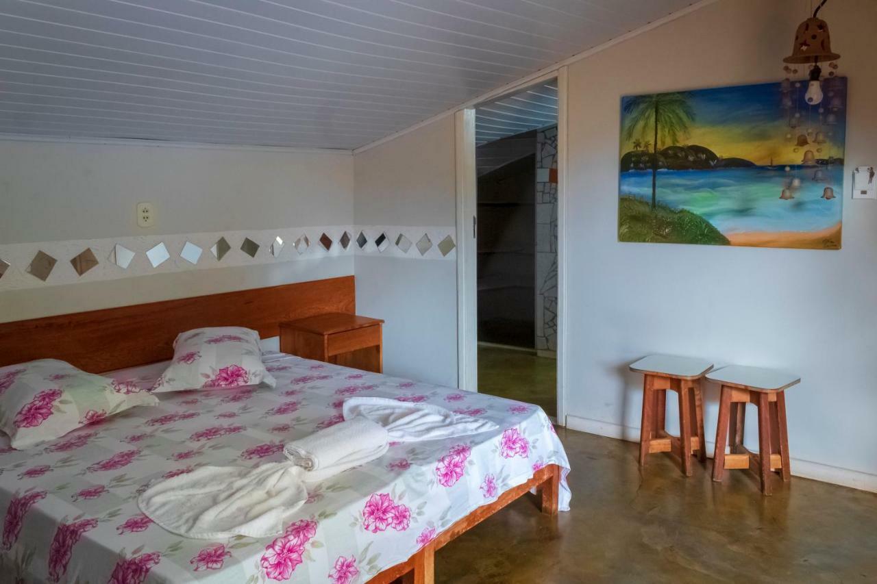O Pharol Hostel E Pousada 이타카레 외부 사진