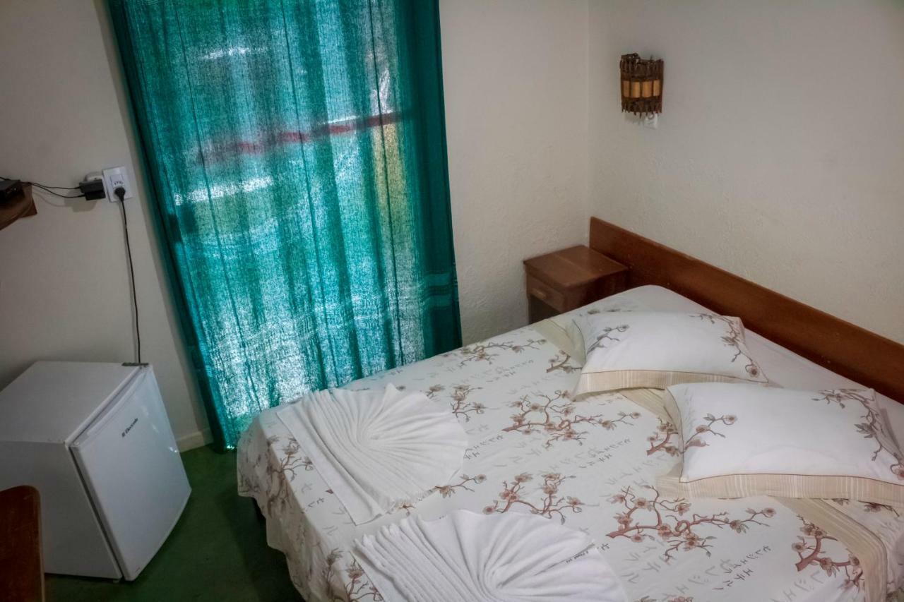 O Pharol Hostel E Pousada 이타카레 외부 사진